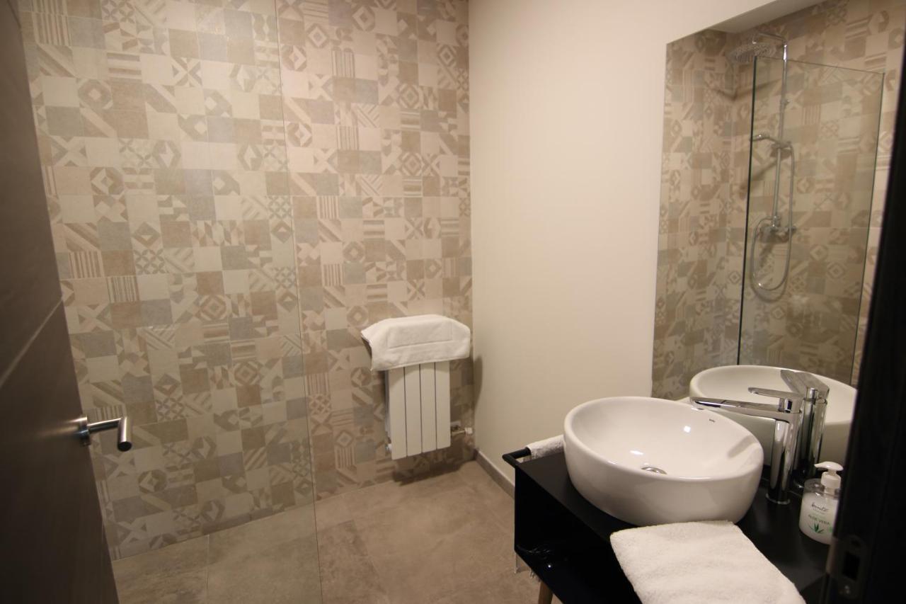 Apartamentos Cubicos ブロンチャレス エクステリア 写真